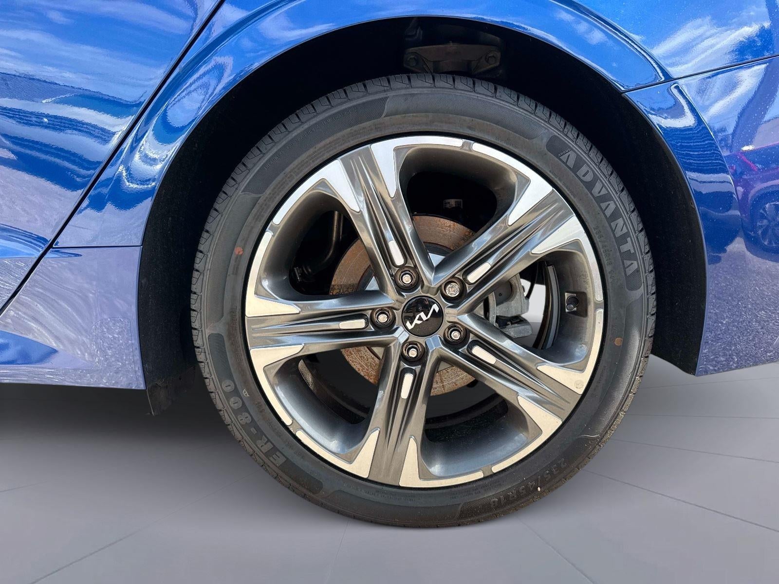 2022 Kia K5 EX