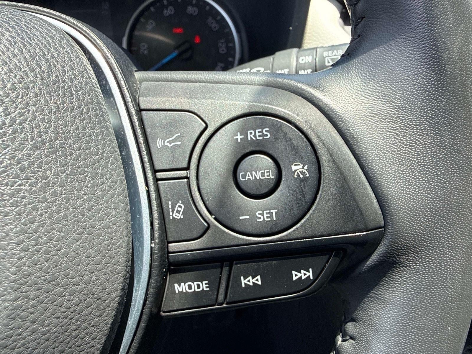 2022 Toyota RAV4 Hybrid XLE Premium