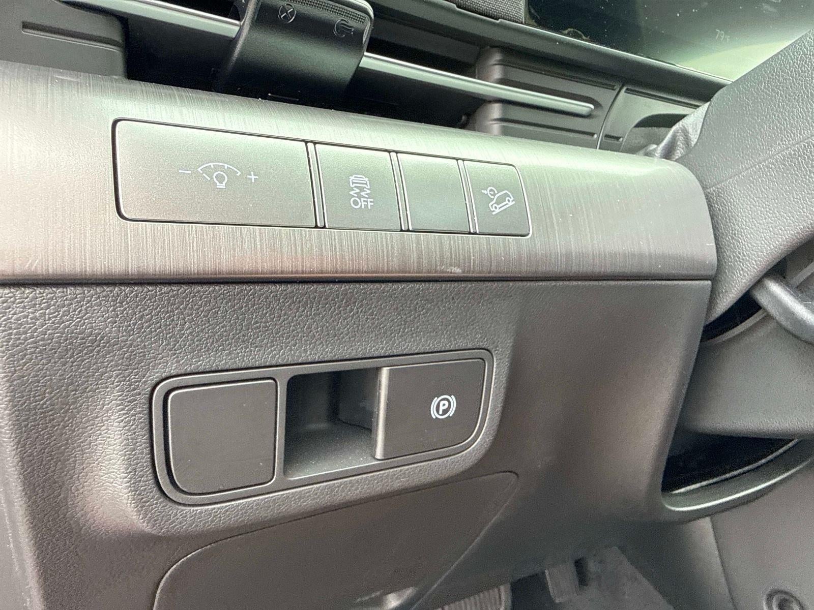 2025 Hyundai Kona SEL Convenience