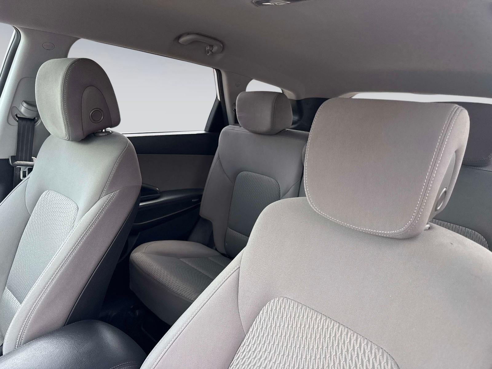 2018 Hyundai Santa Fe SE