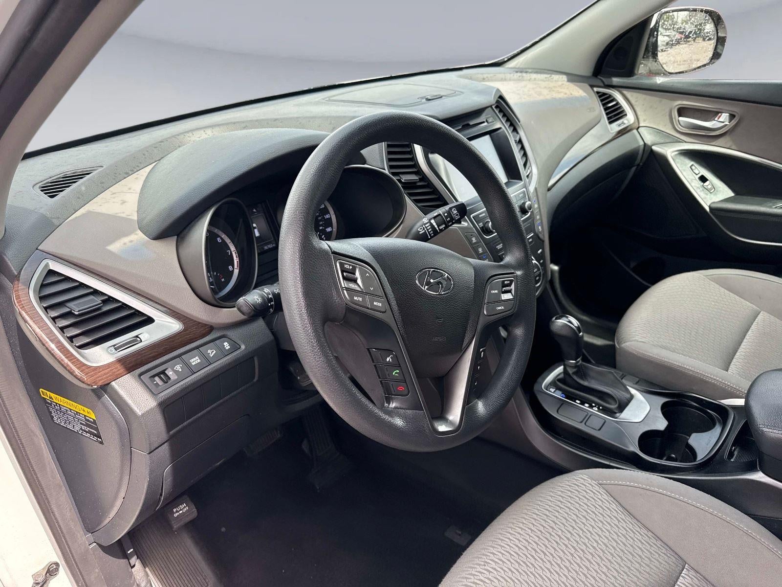 2018 Hyundai Santa Fe SE