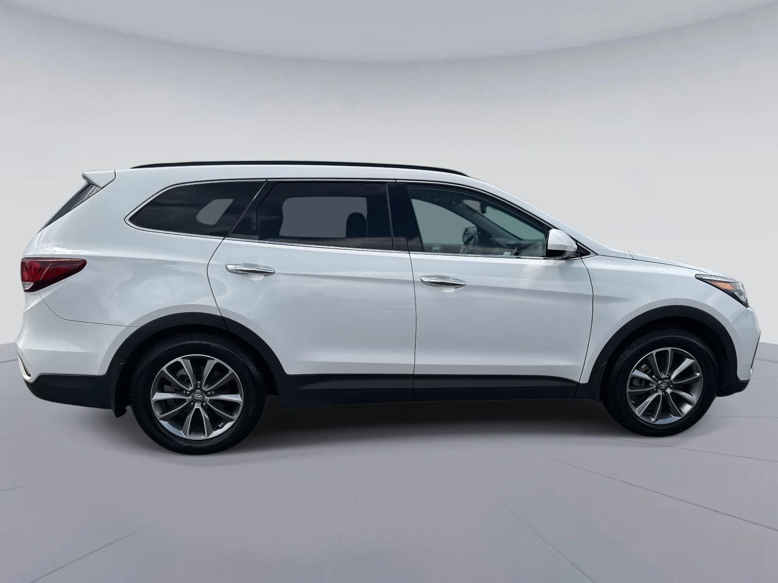 2018 Hyundai Santa Fe SE