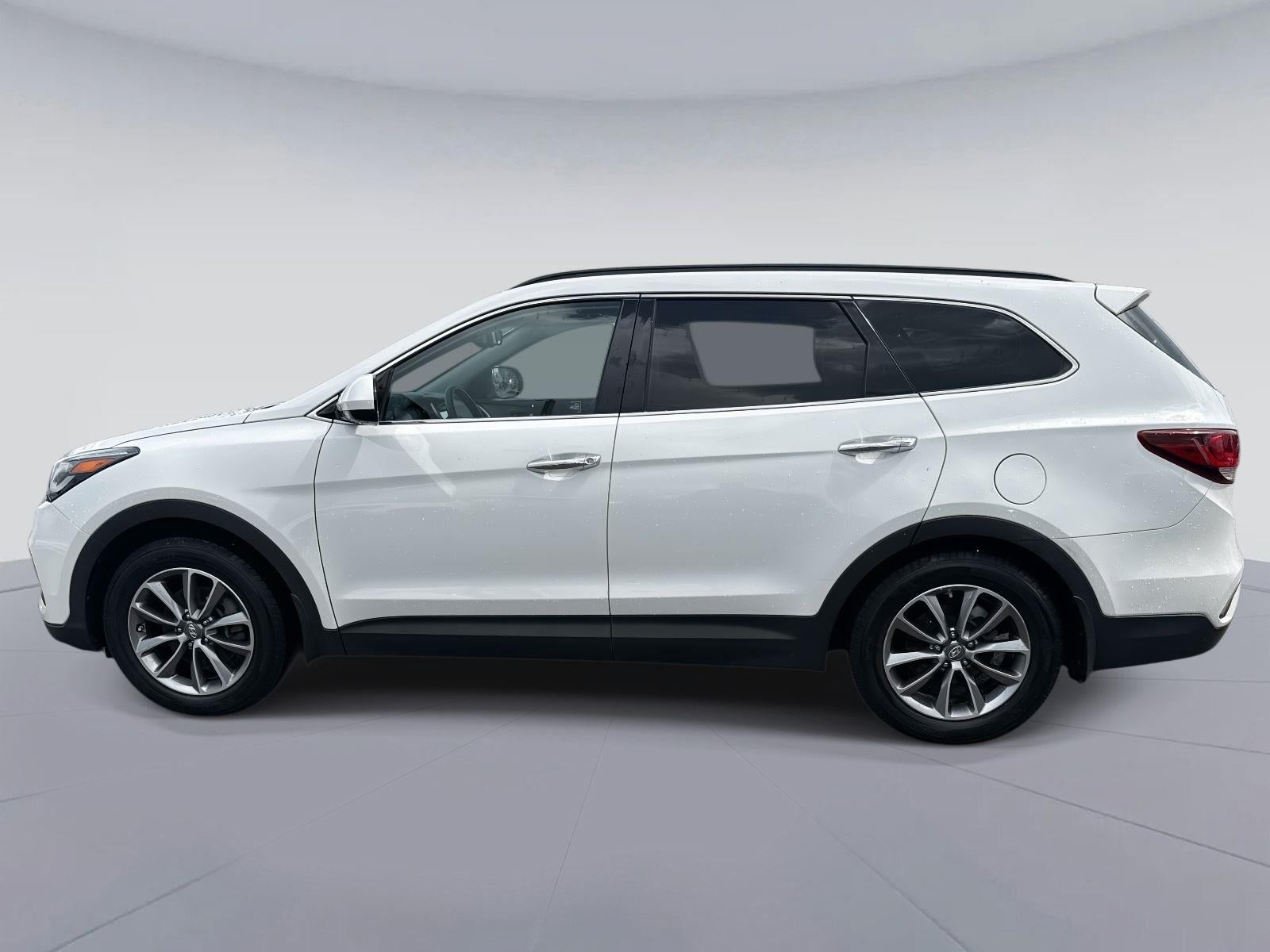 2018 Hyundai Santa Fe SE