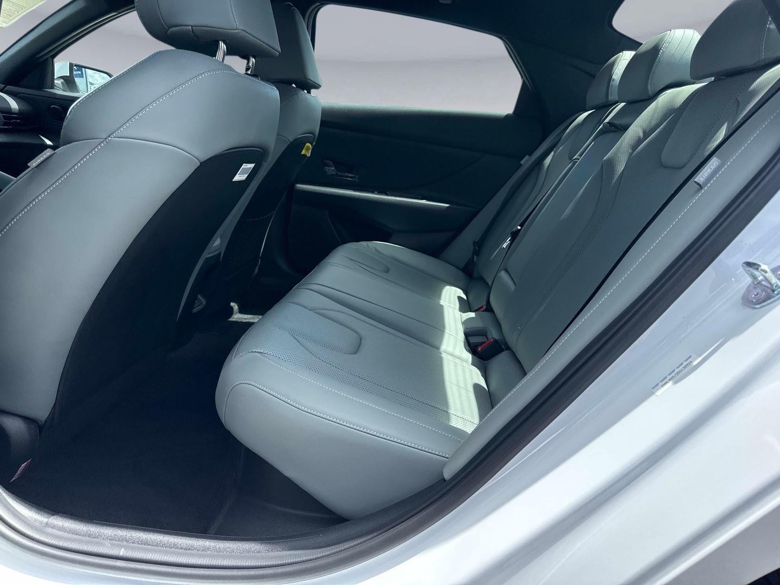 2025 Hyundai Elantra Hybrid Limited