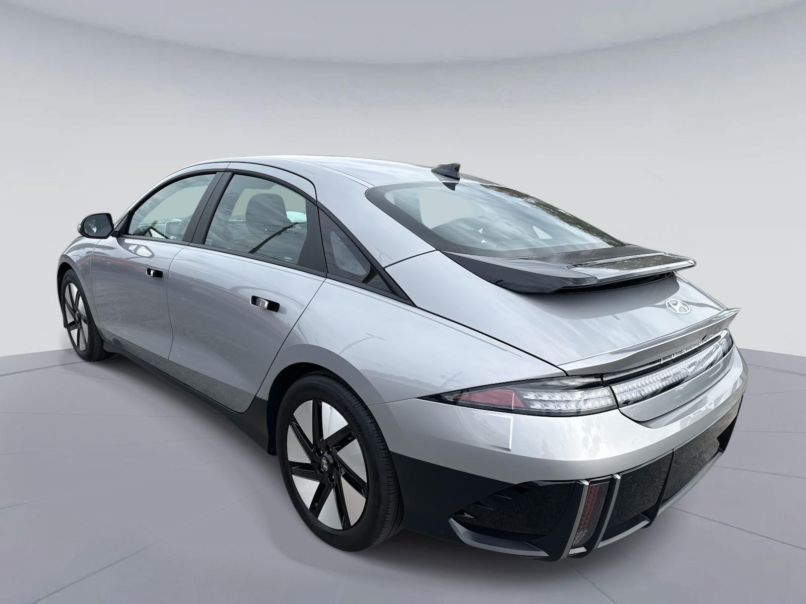 2023 Hyundai IONIQ 6 SE Standard Range