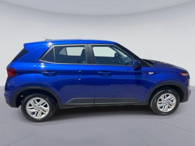 2025 Hyundai Venue SE