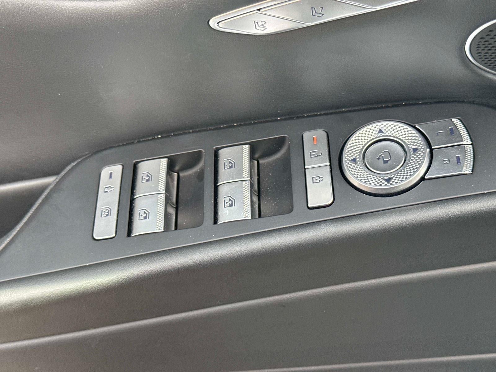 2025 Genesis G80 2.5T