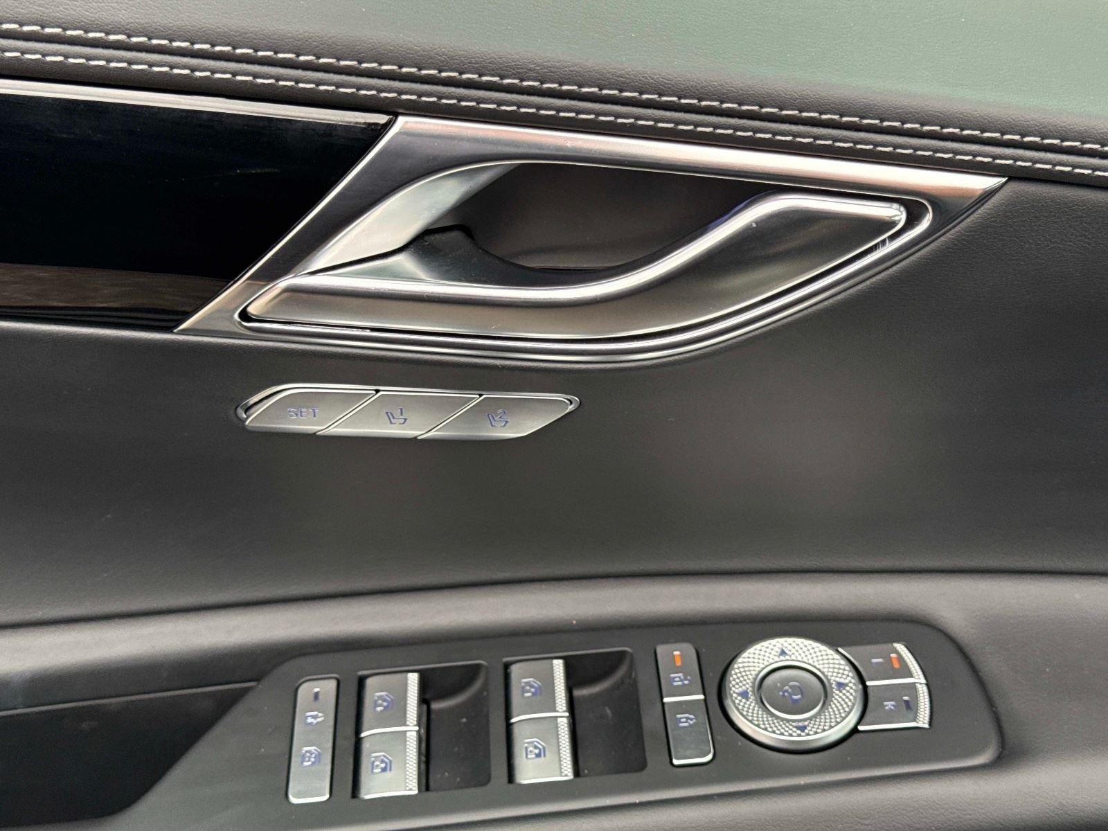 2025 Genesis GV80 2.5T Standard