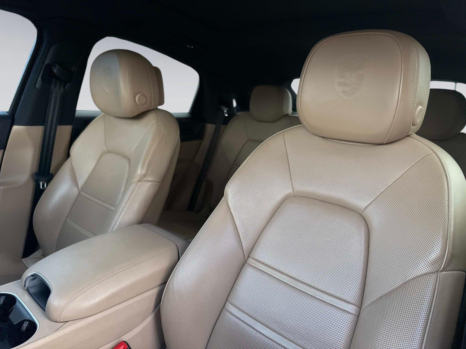 2021 Porsche Cayenne Coupe AWD