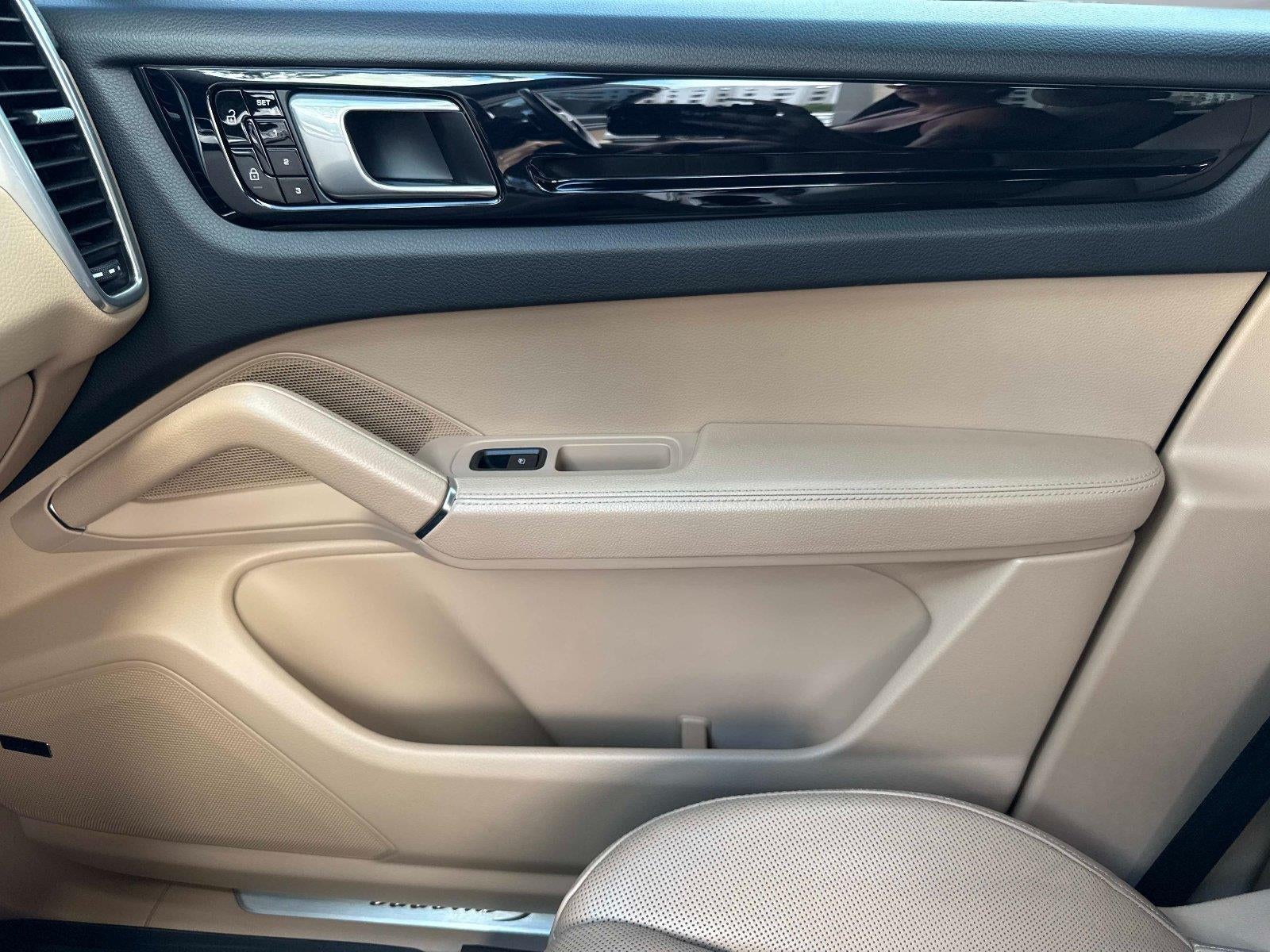 2021 Porsche Cayenne Coupe AWD