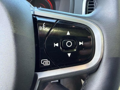 2022 Volvo XC90 Recharge Plug-In Hybrid R-Design