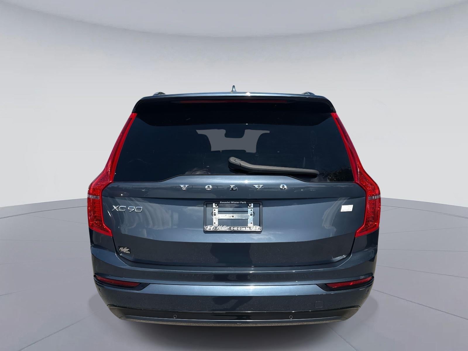 2022 Volvo XC90 Recharge Plug-In Hybrid R-Design