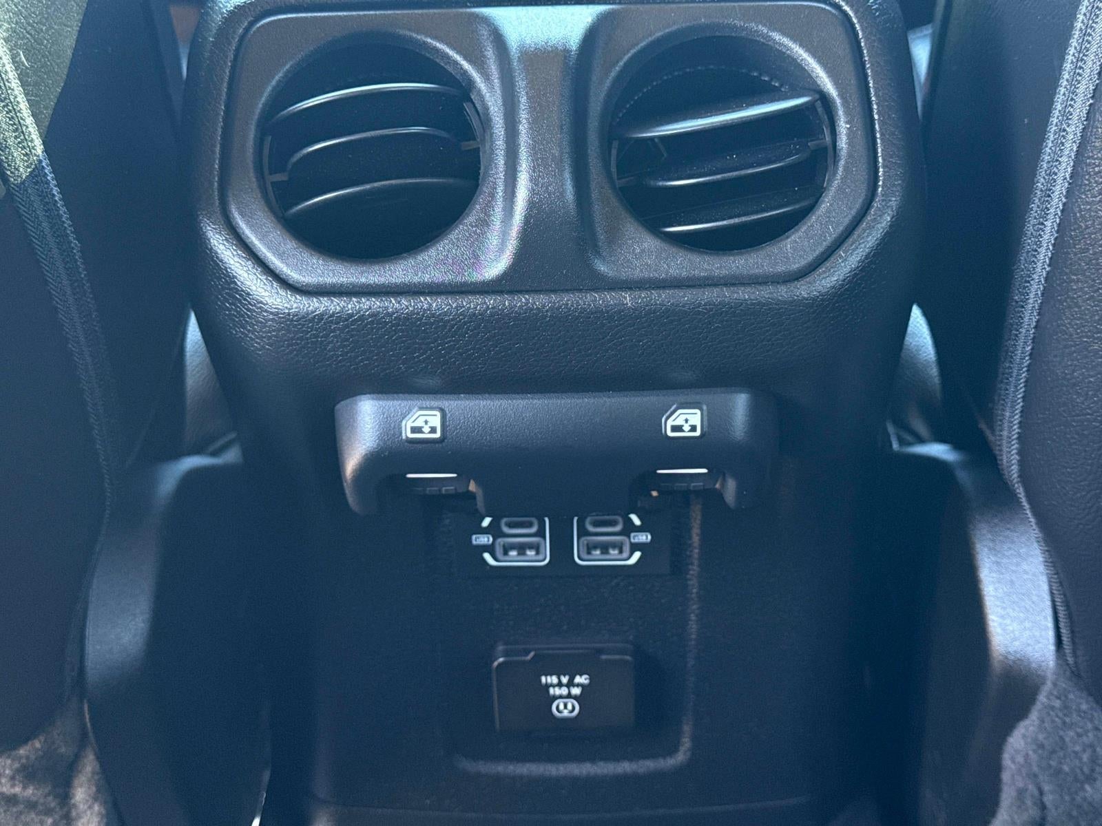 2023 Jeep Wrangler Sahara Altitude