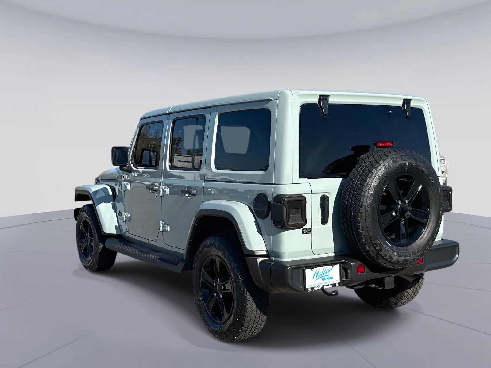 2023 Jeep Wrangler Sahara Altitude