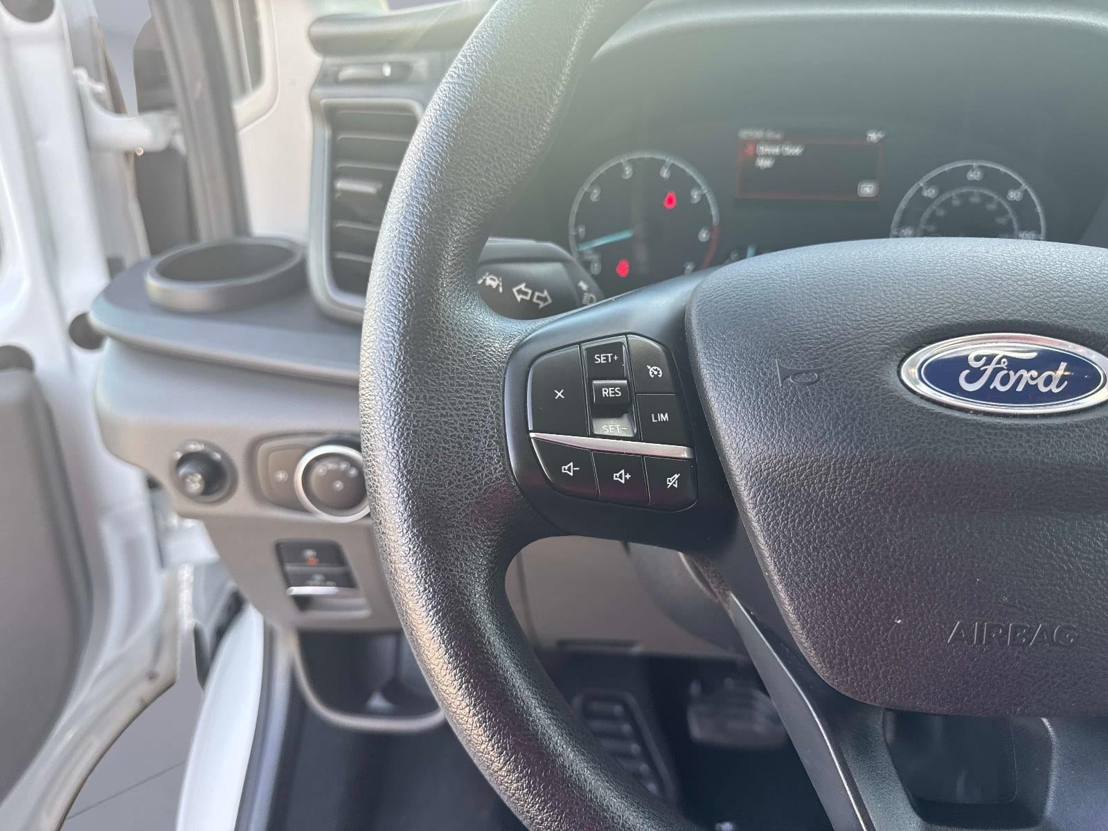 2023 Ford Transit 350 XLT