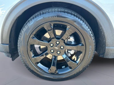 2024 Ford Explorer ST-Line