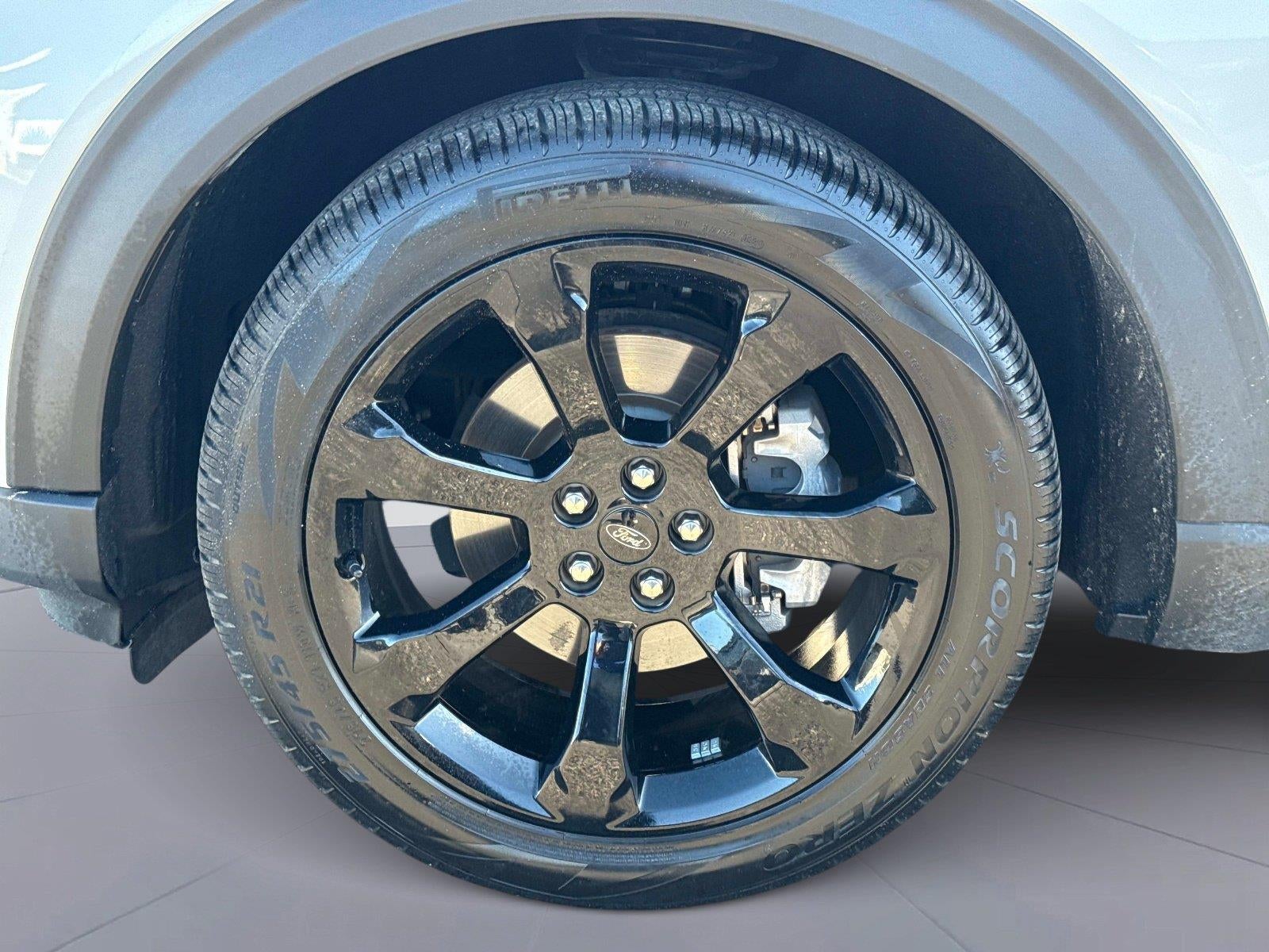 2024 Ford Explorer ST-Line