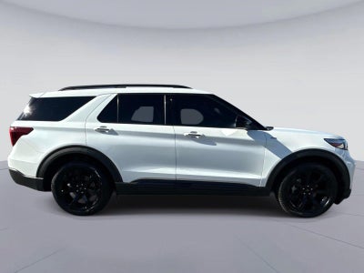 2024 Ford Explorer ST-Line