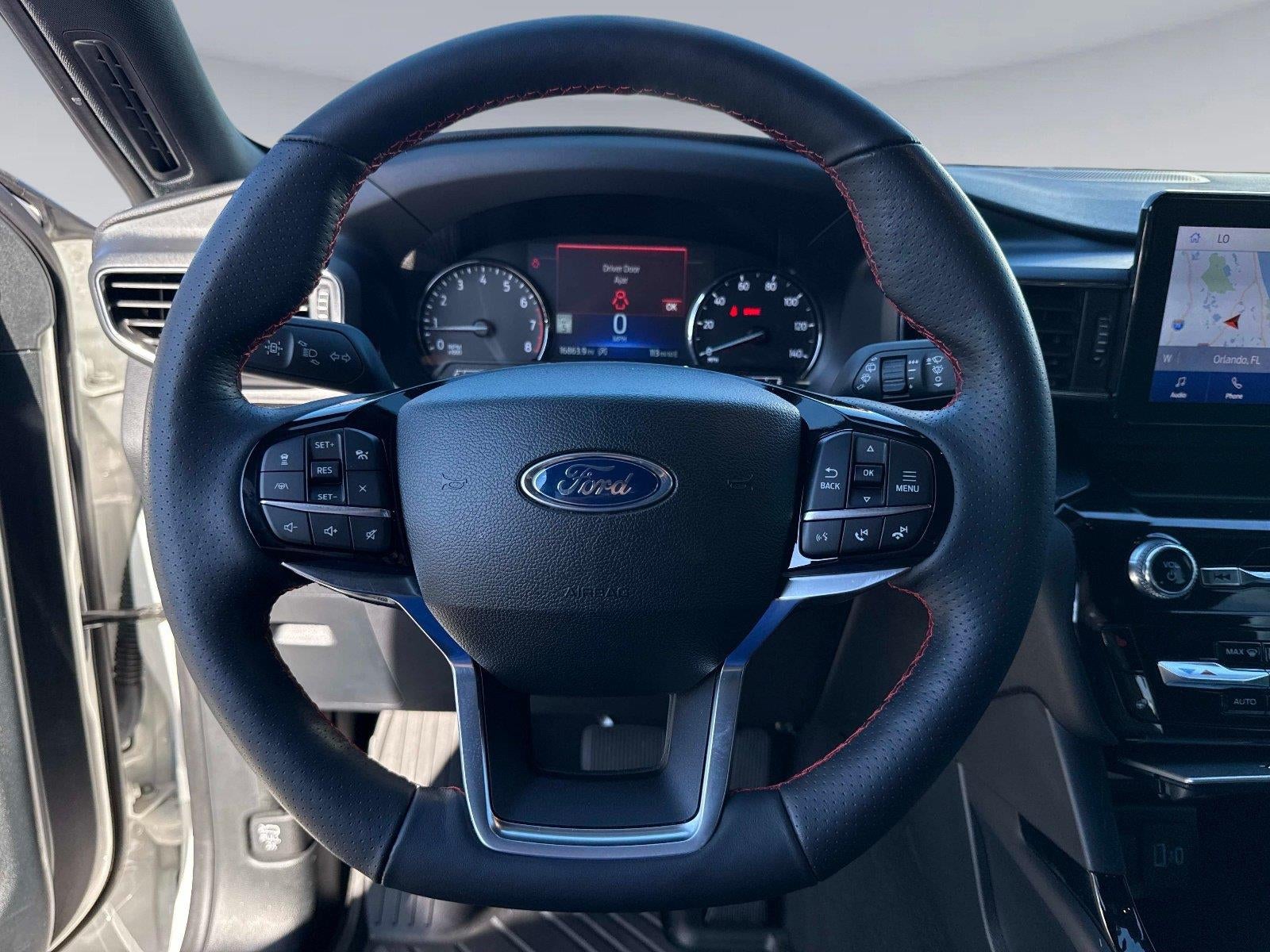 2024 Ford Explorer ST-Line