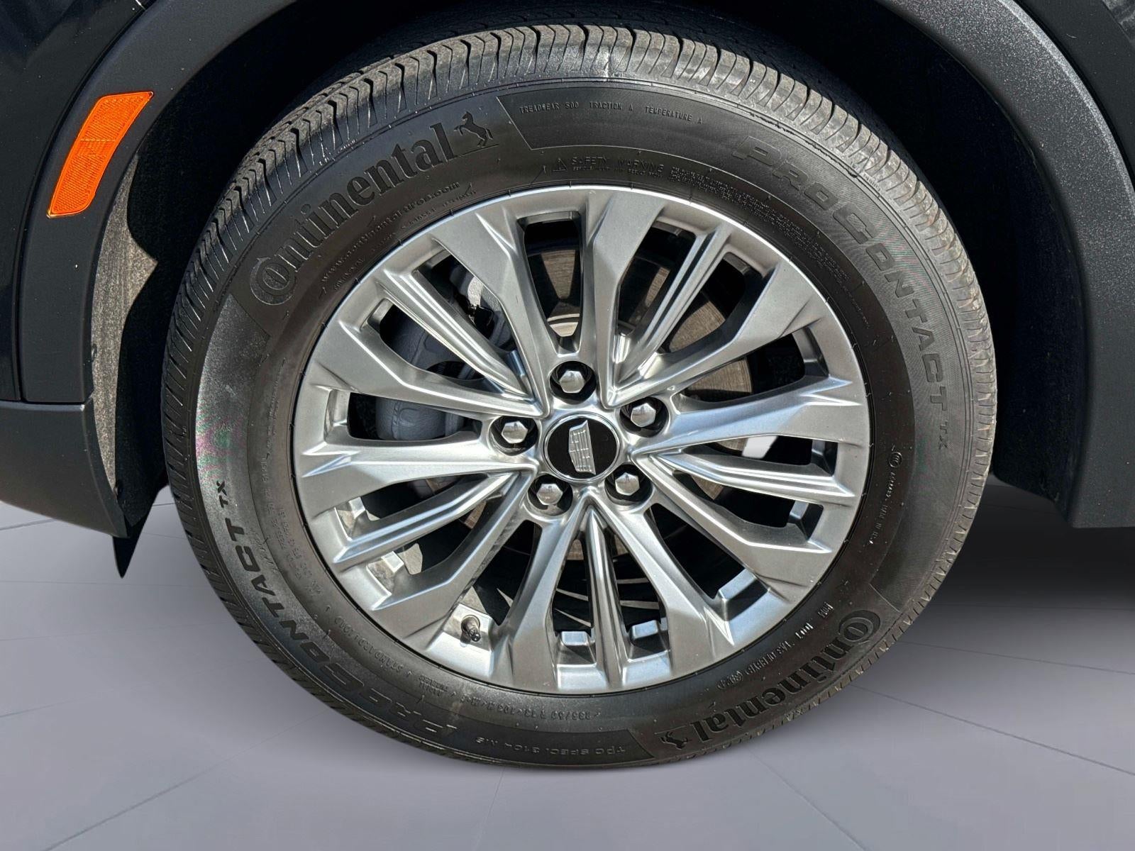 2025 Cadillac XT4 FWD Premium Luxury