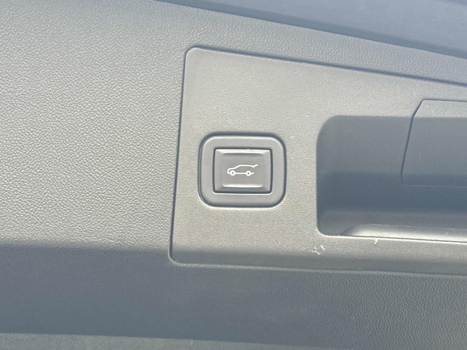 2023 Cadillac XT5 FWD Luxury