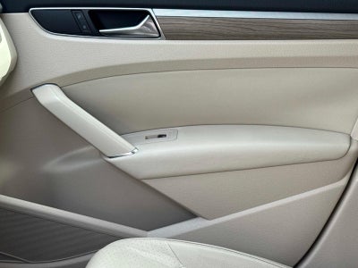 2017 Volkswagen Passat 1.8T SE