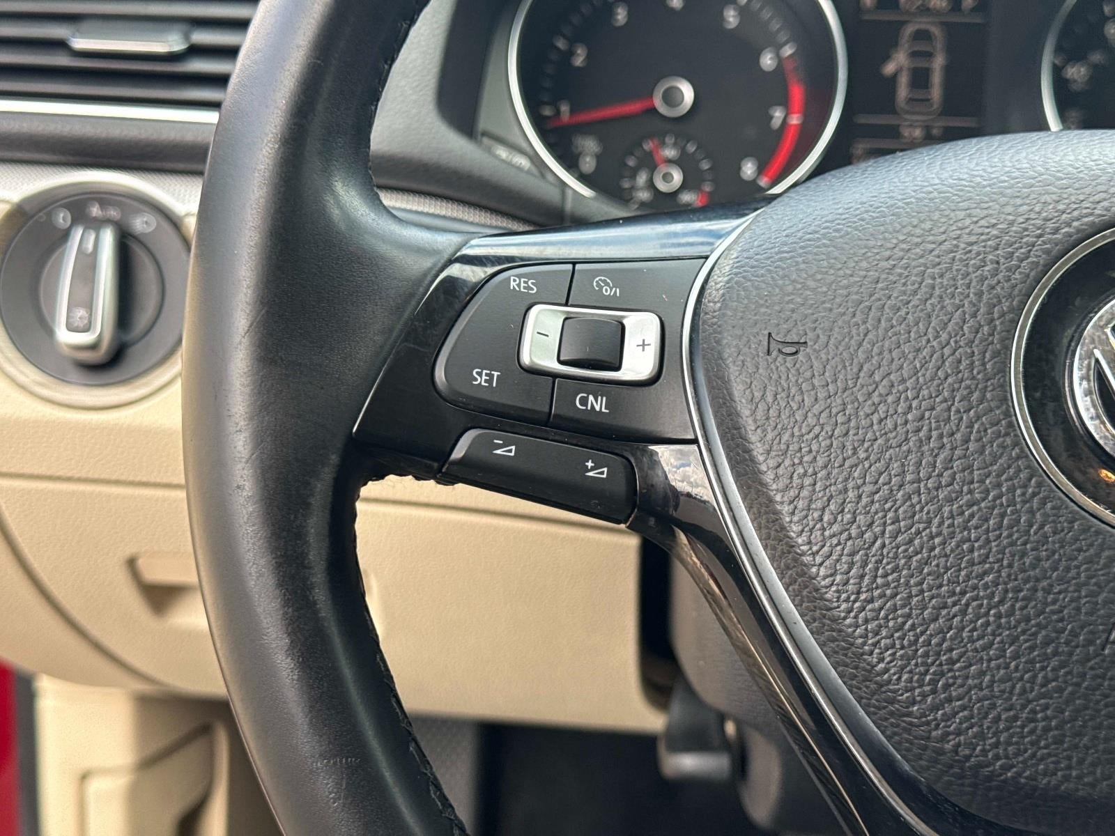 2017 Volkswagen Passat 1.8T SE