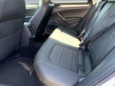 2022 Volkswagen PASSAT 2.0T SE