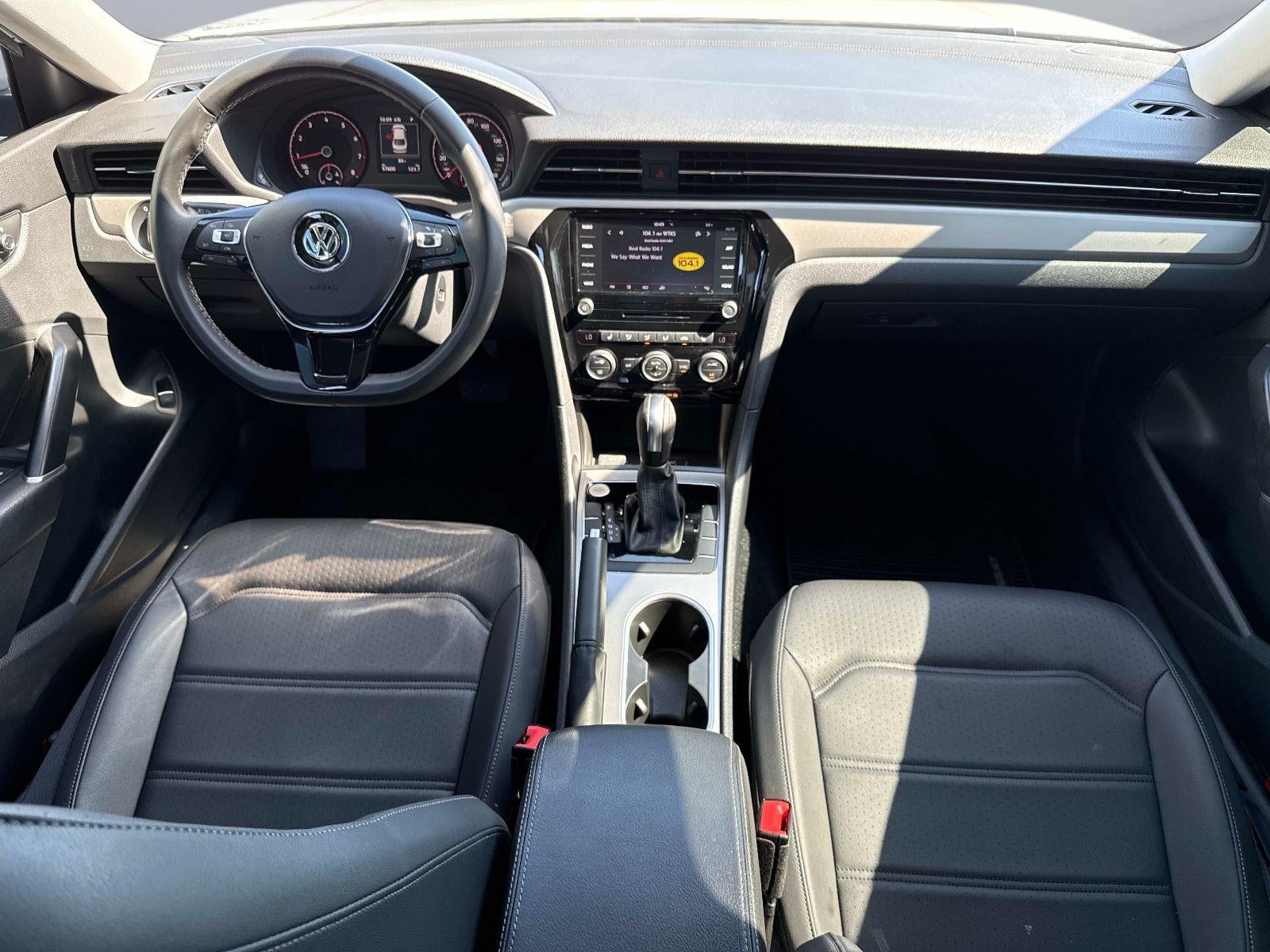 2022 Volkswagen PASSAT 2.0T SE