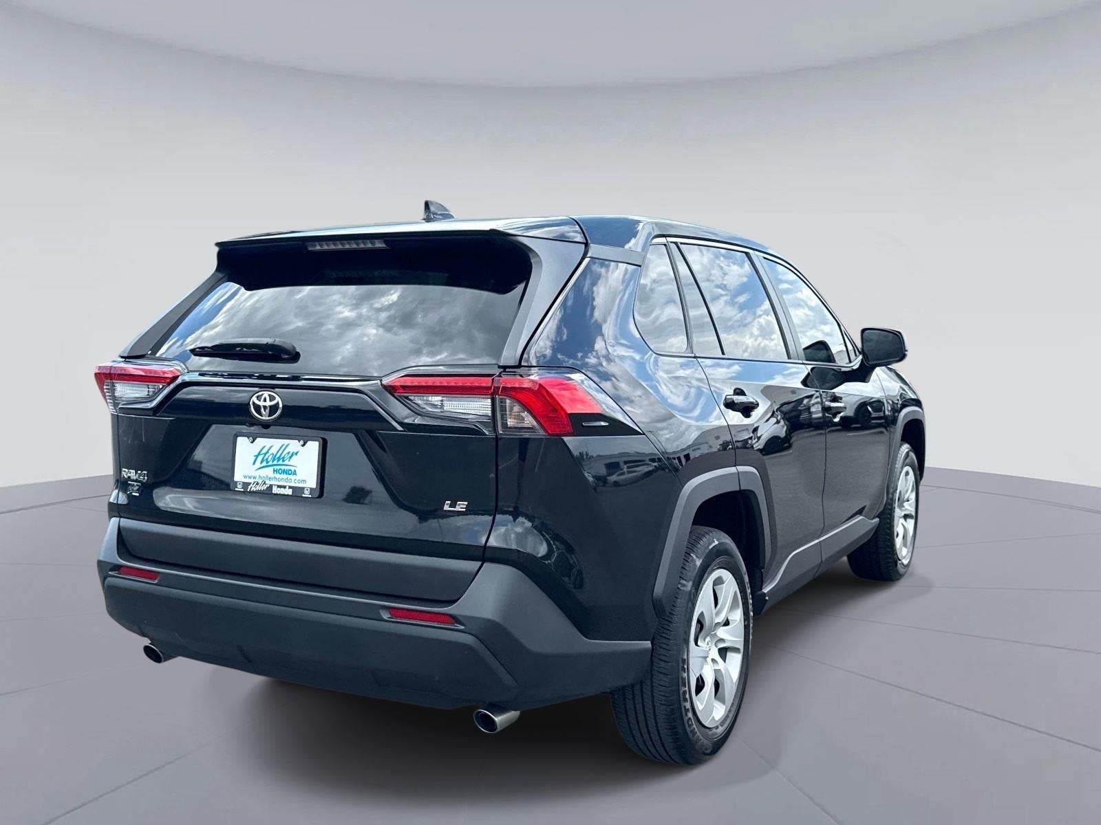 2023 Toyota RAV4 LE