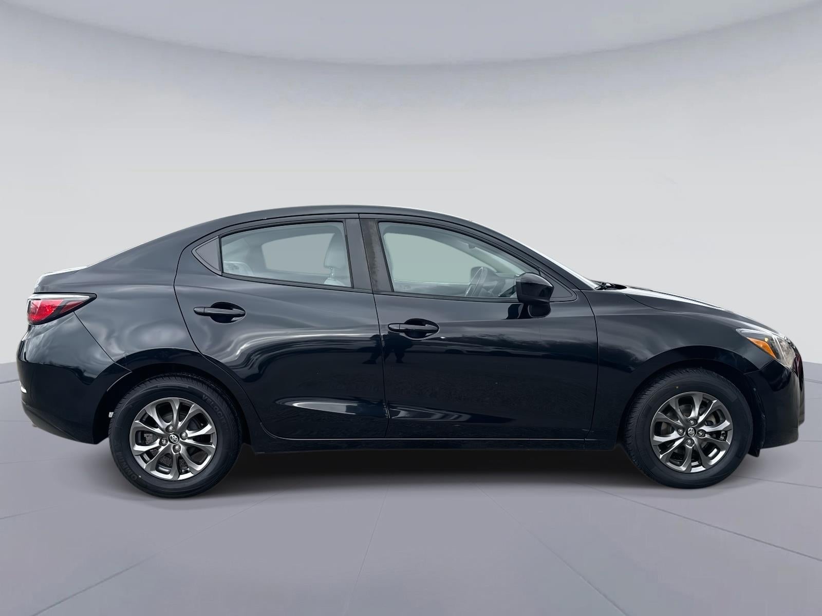 2020 Toyota Yaris Sedan L