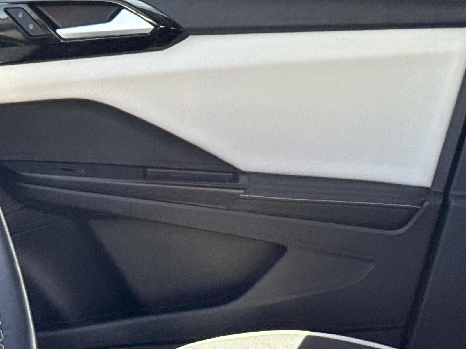 2025 Volkswagen Taos S