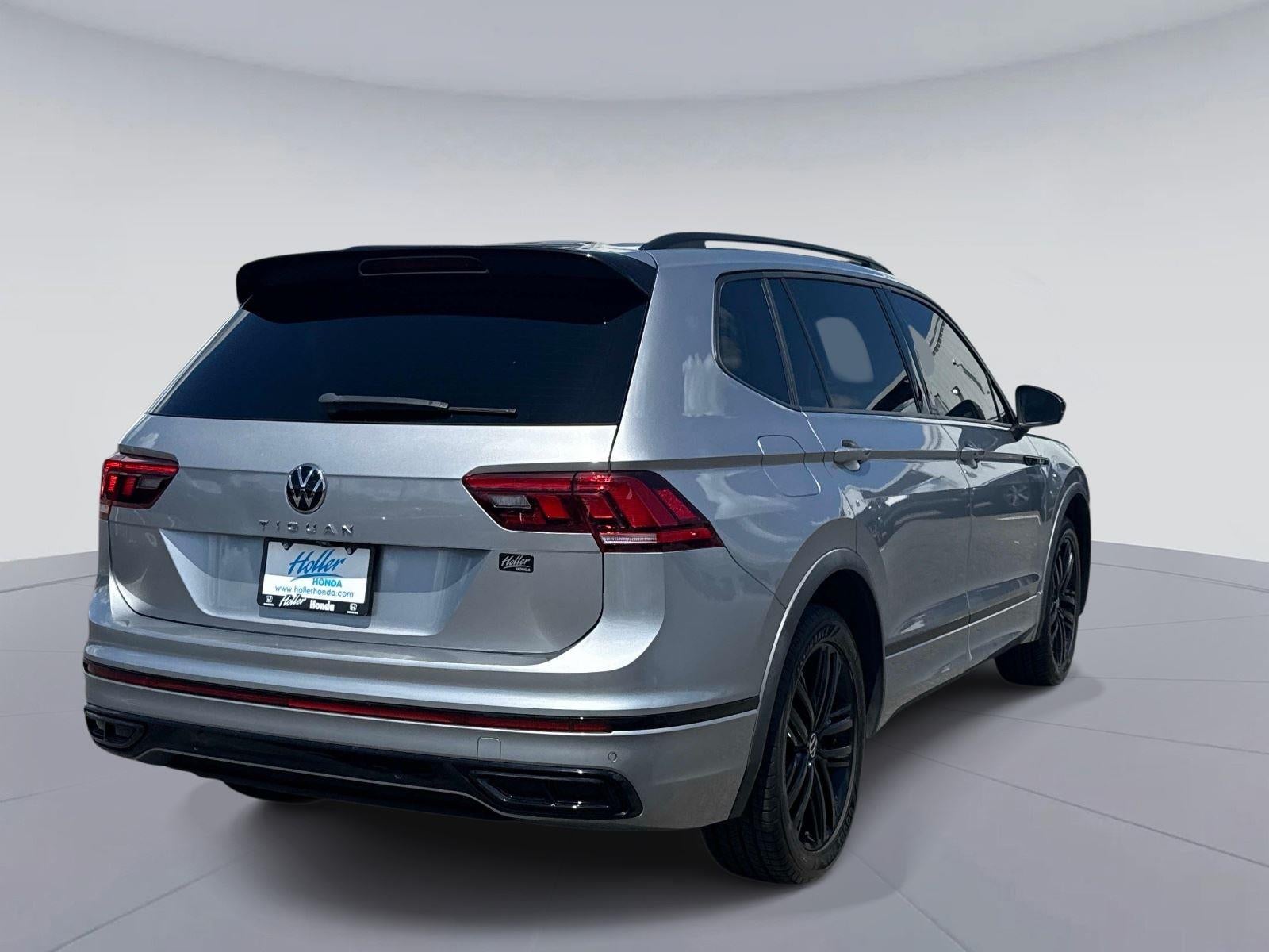 2022 Volkswagen Tiguan SE R-Line Black