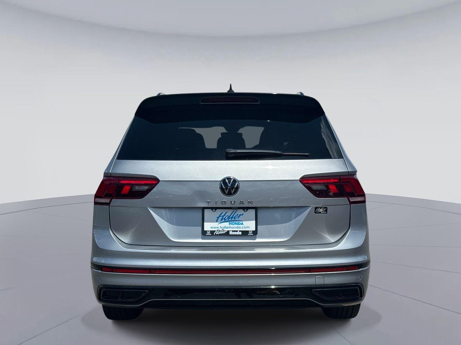 2022 Volkswagen Tiguan SE R-Line Black