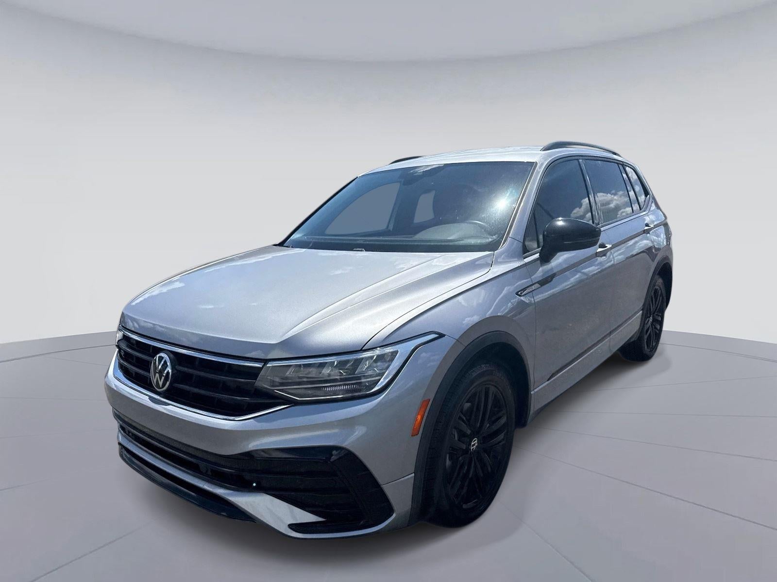 2022 Volkswagen Tiguan SE R-Line Black