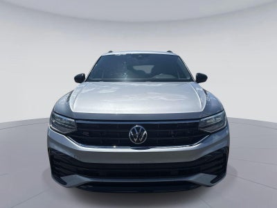 2022 Volkswagen Tiguan SE R-Line Black