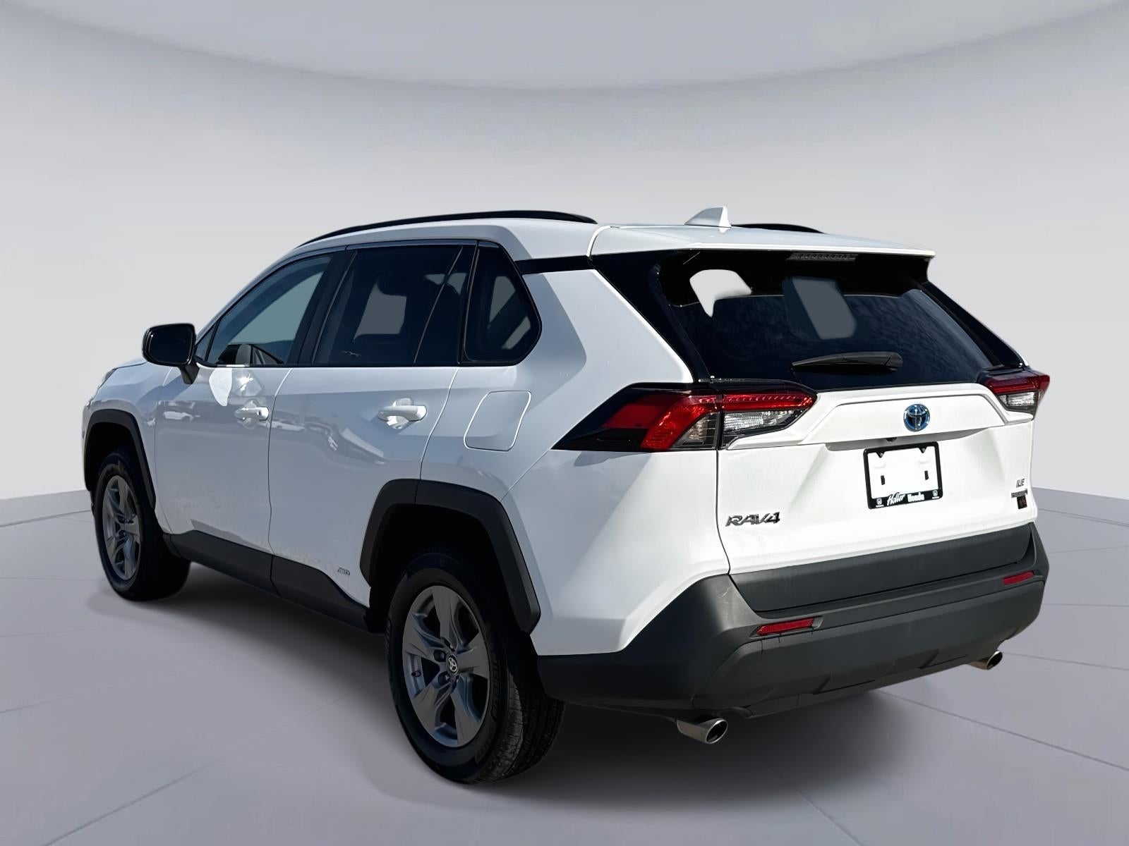 2023 Toyota RAV4 Hybrid LE