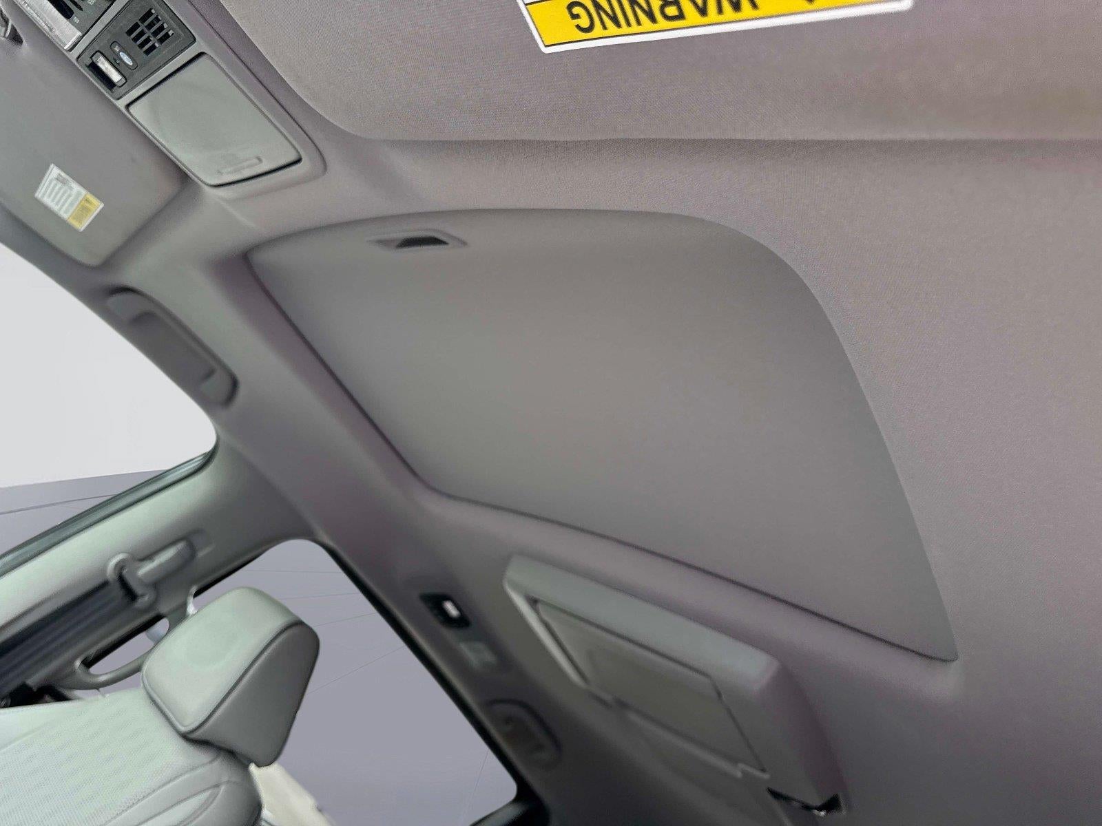 2023 Honda Odyssey Elite - Photo 24