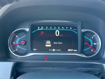 2020 Honda Pilot Touring w/Rear Captain's Chairs