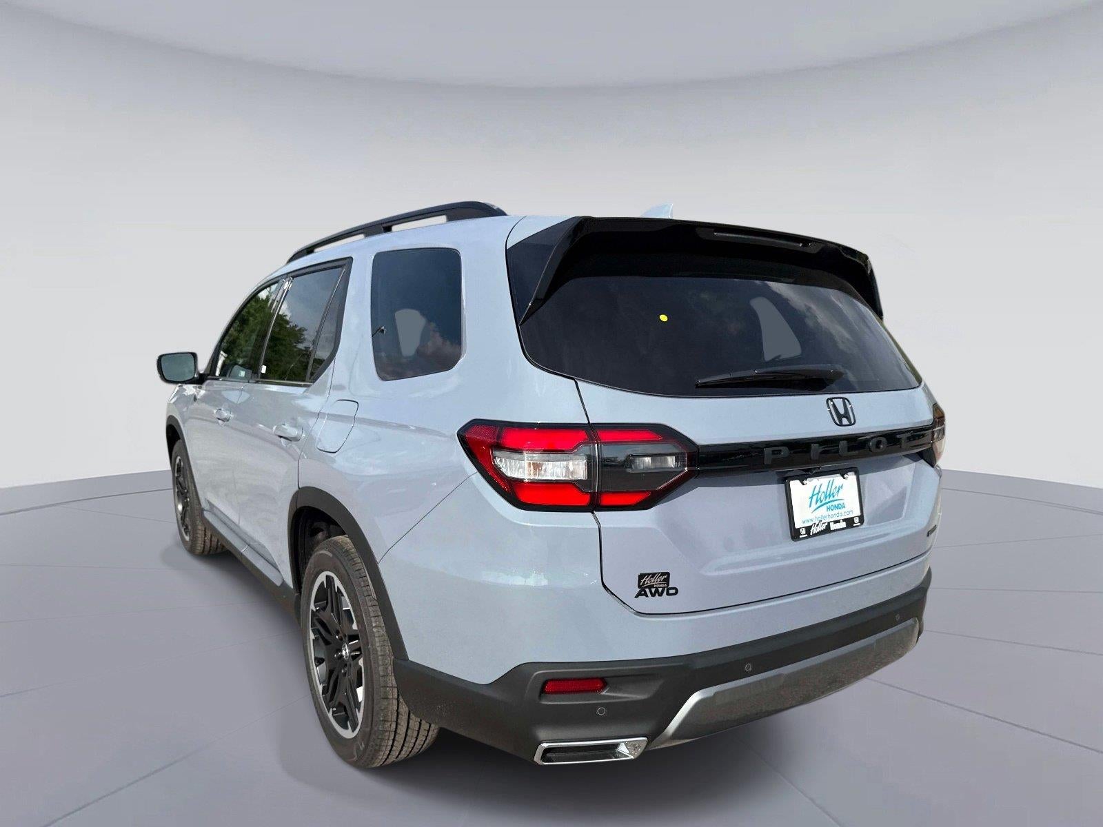 2026 Honda Pilot Touring Blackout