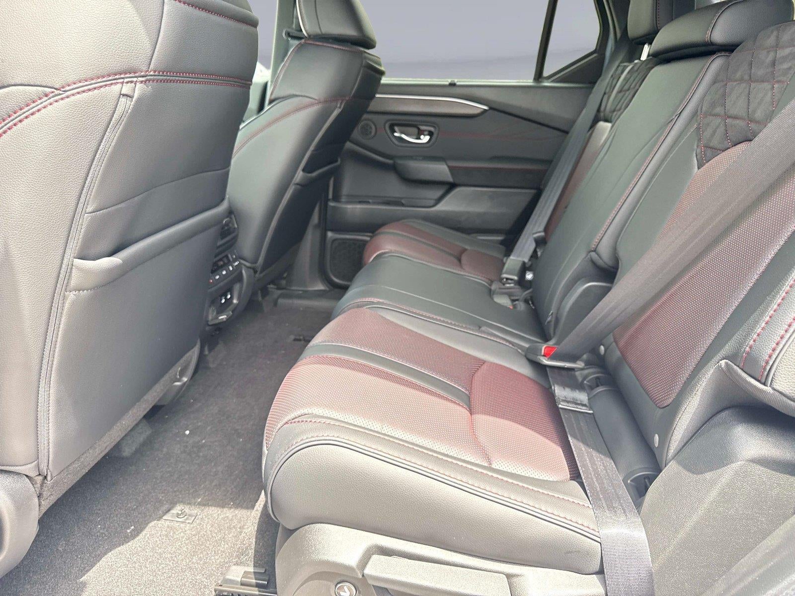 2026 Honda Pilot Black Edition