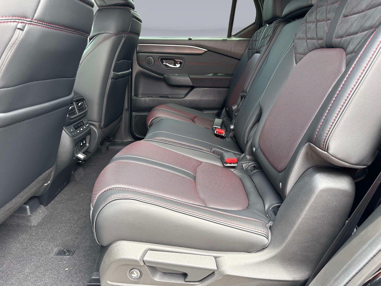 2026 Honda Pilot Black Edition