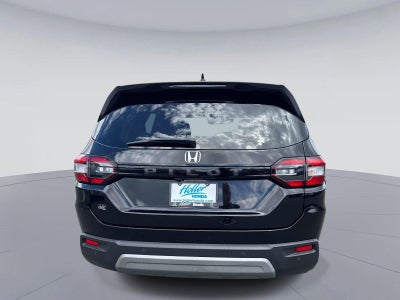 2023 Honda Pilot EX-L w/Rear Captain's Chairs
