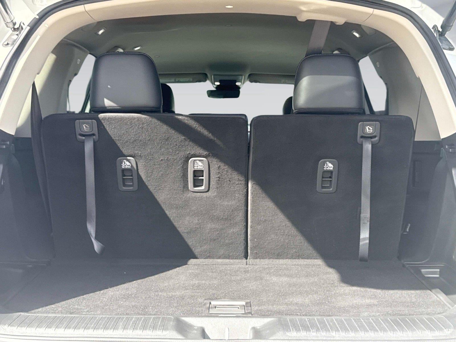 2024 Honda Pilot EX-L w/Rear Captain's Chairs