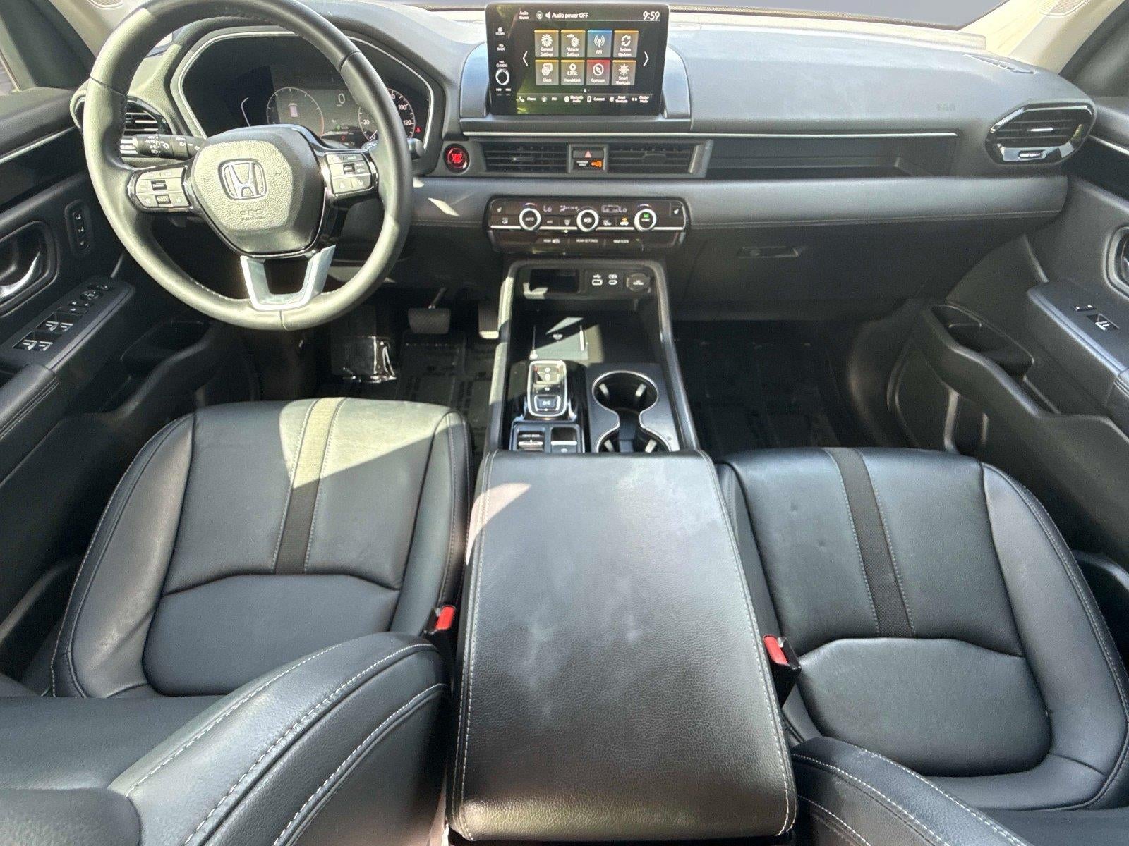 2024 Honda Pilot EX-L w/Rear Captain's Chairs
