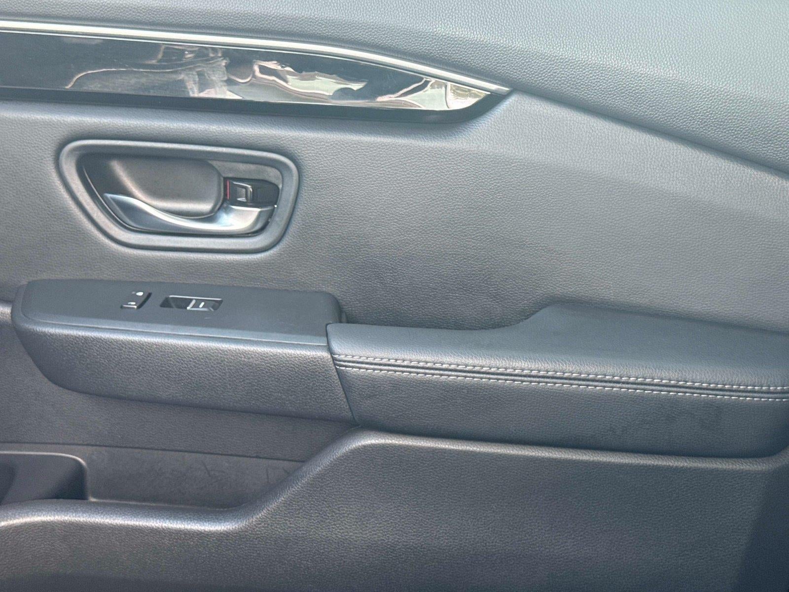 2024 Honda Pilot EX-L w/Rear Captain's Chairs
