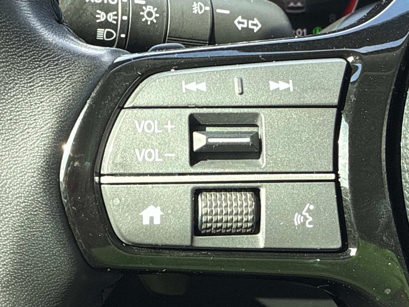 2024 Honda Pilot EX-L w/Rear Captain's Chairs