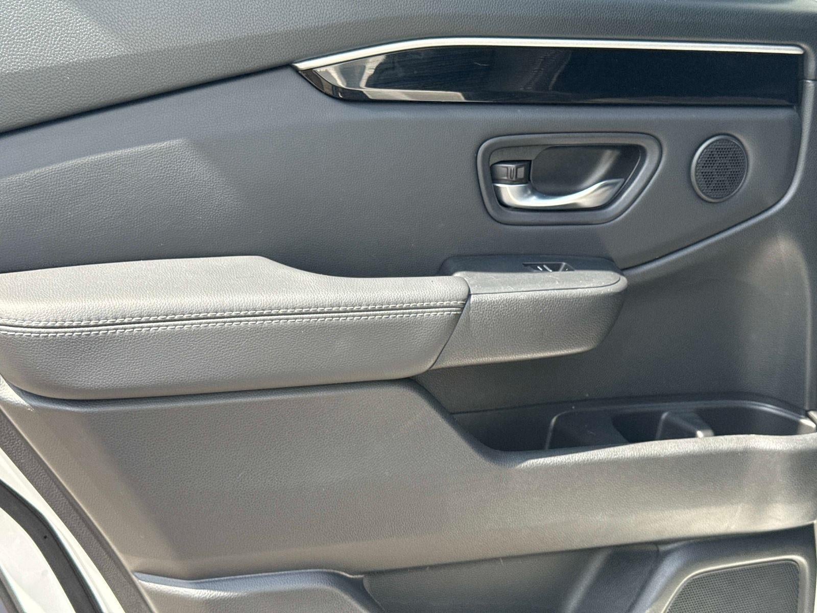 2024 Honda Pilot EX-L w/Rear Captain's Chairs