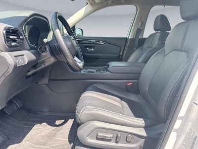 2024 Honda Pilot EX-L w/Rear Captain's Chairs