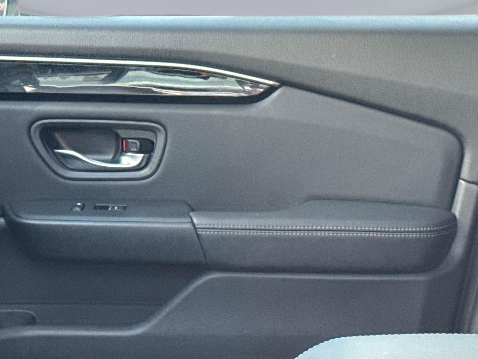 2024 Honda Pilot EX-L w/Rear Captain's Chairs